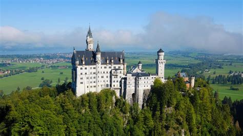 Bei Schloss Neuschwanstein 21 jährige Touristin stirbt nach Angriff