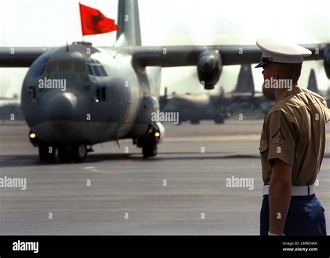 World war ii cargo plane hi-res stock photography and images - Alamy