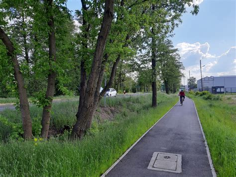 Budowa ścieżki rowerowej wzdłuż ul Strużańskiej pomiędzy rondem im