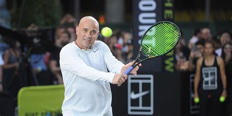 Agassi launches tennis training course | Tennismash