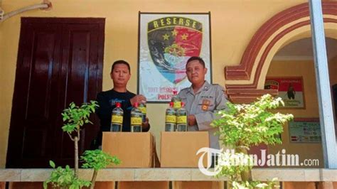 Operasi Pekan Di Kediri Polsek Ngancar Amankan Puluhan Botol Arak