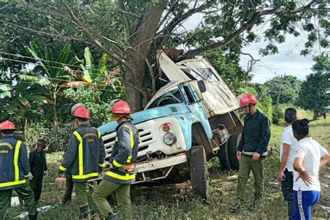 Cuatro Fallecidos Y Cerca De 50 Lesionados En Accidente Masivo En Los