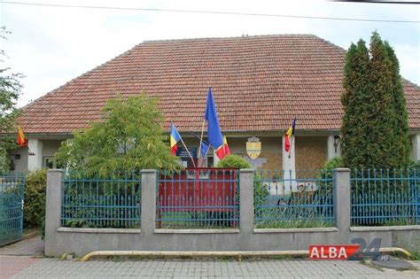 Perchezi Ii La Prim Ria Ibot Poli I Tii Au Descins N Biroul