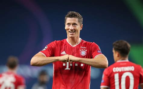 Lewandowski Eleito Melhor Jogador Do Mundo Pela Fifa