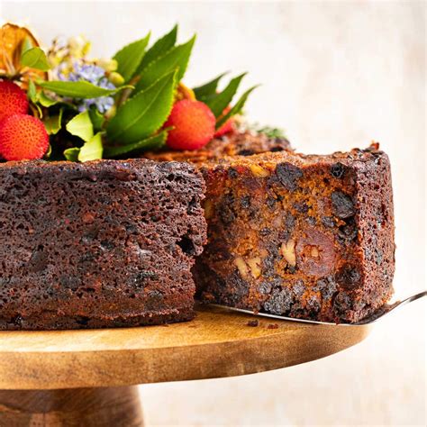 Vegan Christmas Cake - A Virtual Vegan