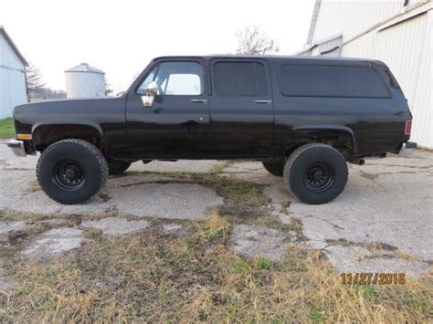 1989 Chevy Chevrolet Silverado Suburban 2500 4x4 34 Ton For Sale