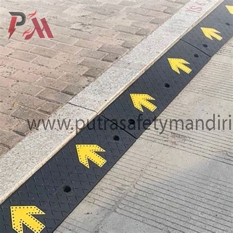 Jual Rubber Ramp Ramp Panjang Cm Curb Threshold Karet Tanjakan