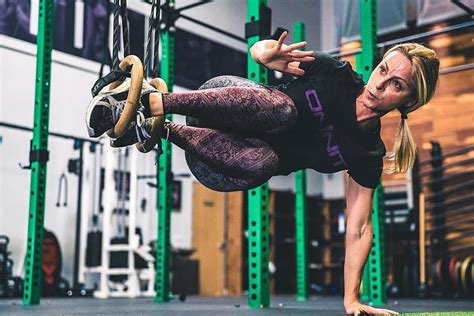 The 3 Best Core Workouts And Exercises For Women Onnit Academy