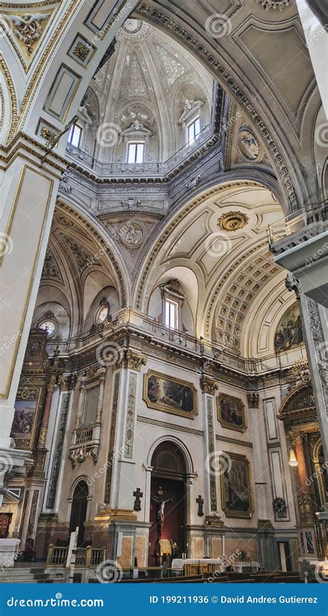 Interior Da Basilica Do Sagrado Cora O De Jesus Em Val Ncia Foto De