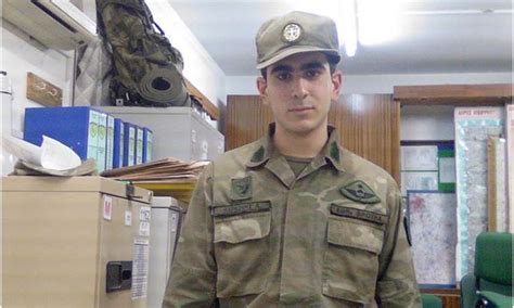 Η εξομολόγηση Κύπριου gay για την θητεία του στο στρατό Τι αποκαλύπτει χρόνια μετά σε