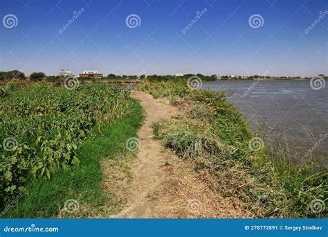 Confluence of White and Blue Nile Rivers Stock Image - Image of arab ...