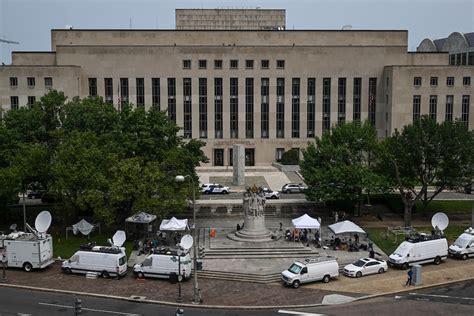 For Trump’s Jan. 6 trial, officials weigh security around D.C. court ...