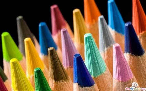 A List of Art Supplies for Beginners - From Pencils to Paintbrushes - CraftyThinking