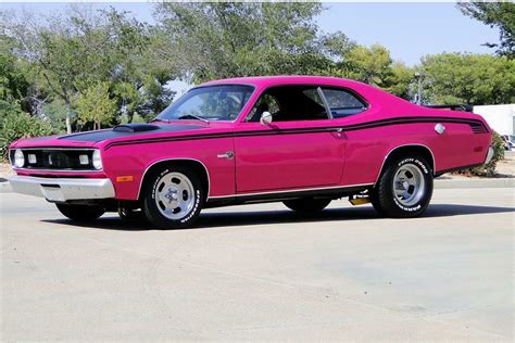 1970 PLYMOUTH DUSTER CUSTOM COUPE