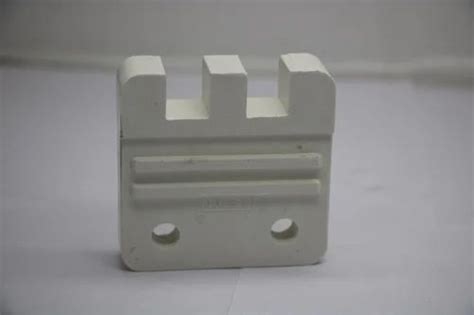 Asian Dough Moulding Compound Finger Busbar Support SMC DMC Type At Rs