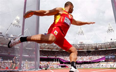 Atletismo Lanzamientos De Peso Martillo Disco Y Jabalina