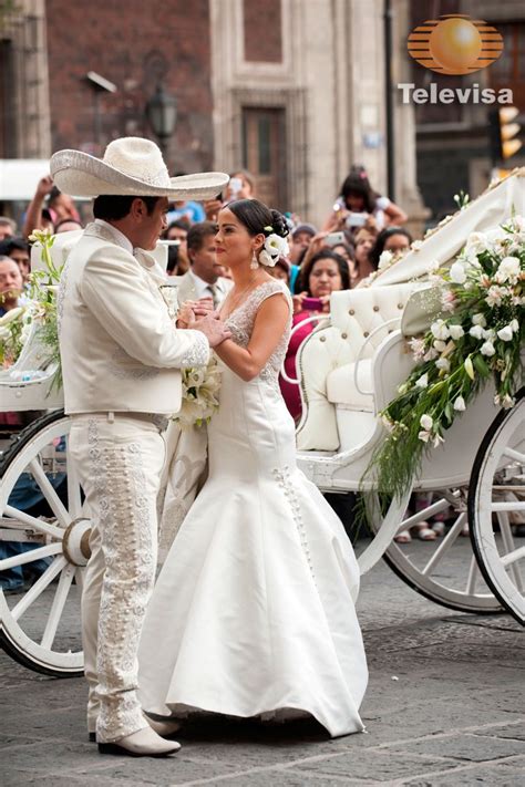 Gran Final De Que Bonito Amor Charro Wedding Mexico Wedding Dress