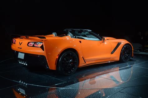 Corvette Zr Convertible Makes Its Debut At La Auto Show