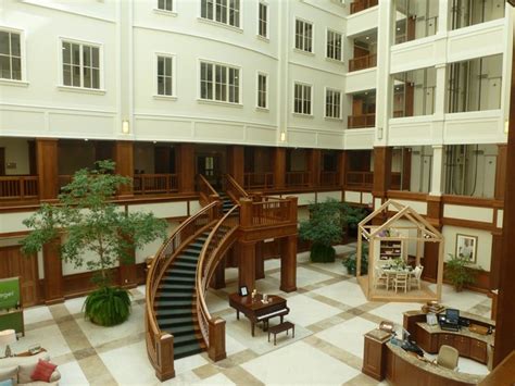 Ohio's Iconic Longaberger Basket Building Headed to Foreclosure