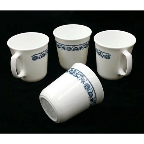 Corning Corelle Old Town Blue Onion Mugs Cups Set Of 4 D Handle USA M