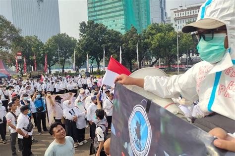 Fkhn Gelar Aksi Unjuk Rasa Di Monas Tuntut Kepastian Status Jadi Asn