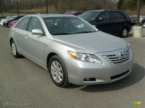 Classic Silver Metallic Toyota Camry Xle V Photo