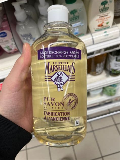 Le Petit Marseillais Pur Savon Liquide Fabrication L Ancienne Lavande