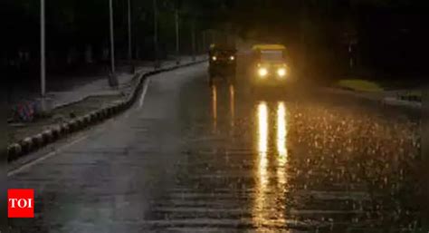 Delhi Ncr Weather Delhi Ncr Receives Light Rain More Showers Expected