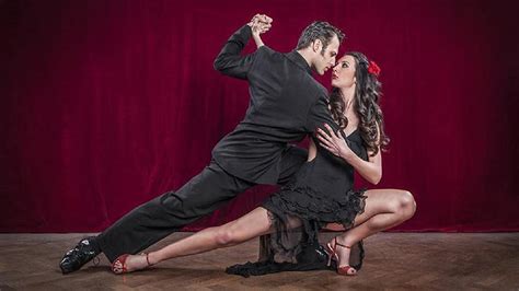 A Paso De Tango