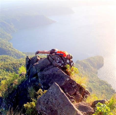 MOUNT MACULOT BATANGAS TRAVEL AROUND THE PHILIPPINES