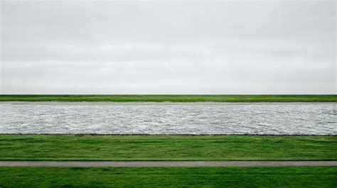 Andreas Gursky Werke Auswahl Rhein Ii