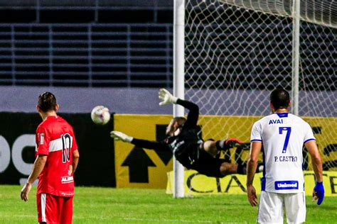 Edson Mardden Sai Na Frente Da Concorr Ncia E Inicia O Ano Entre Os