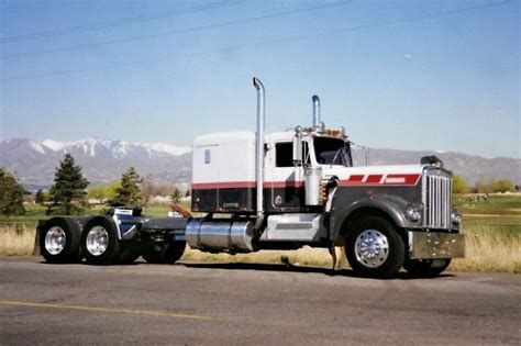 Jrs 1980 Kenworth W900a Model 320 Wheelbase Extended Hood With V8 Cat Model Truck Kits Big