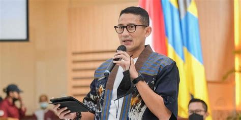 Sandi Temui Elit Pks Usai Bilang Siap Maju Di Pilpres