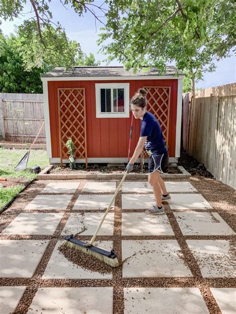 DIY Pea Gravel Patio With Pavers – Love & Renovations