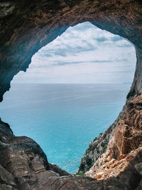 Grotta Dei Falsari E Sentiero Del Pellegrino Unduetrezaino