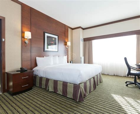 Hilton Minneapolis/Bloomington (Bloomington, MN): What to Know BEFORE ...