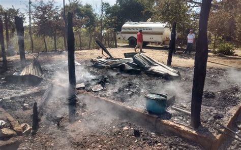 Incendio Reduce A Cenizas Humilde Vivienda En Pijijiapan Diario Del