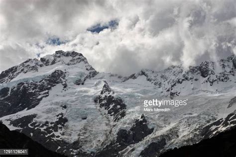 37 Sefton Glacier Stock Photos, High-Res Pictures, and Images - Getty ...