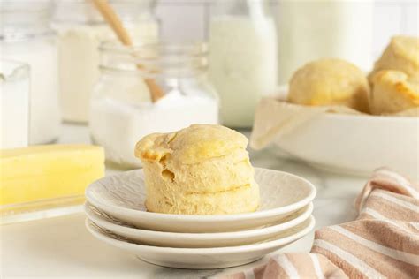 Buttermilk Biscuits - The Kitchen Magpie