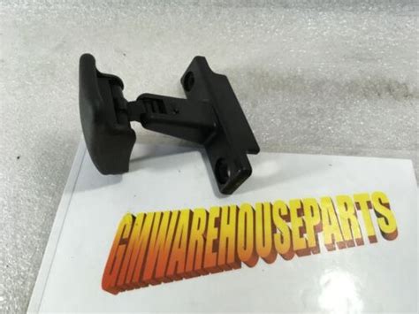 Express Van Savanna Pop Out Window Latch New Gm Ebay