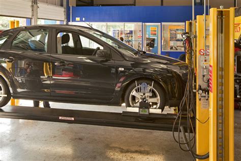 Tyres Mot Servicing In Ruislip Manor Kwik Fit