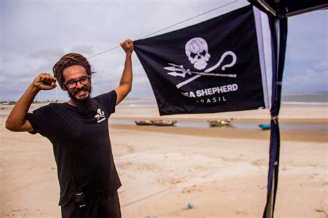 PRAIA ONDAS LIMPAS MARESIAS SÃO SEBASTIÃO SP Sea Shepherd Brasil