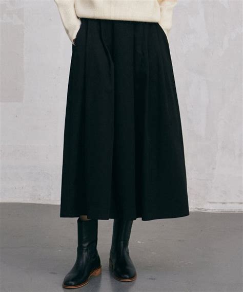 Musinsa Nick Nicole Flared Pintuck Long Skirt Black