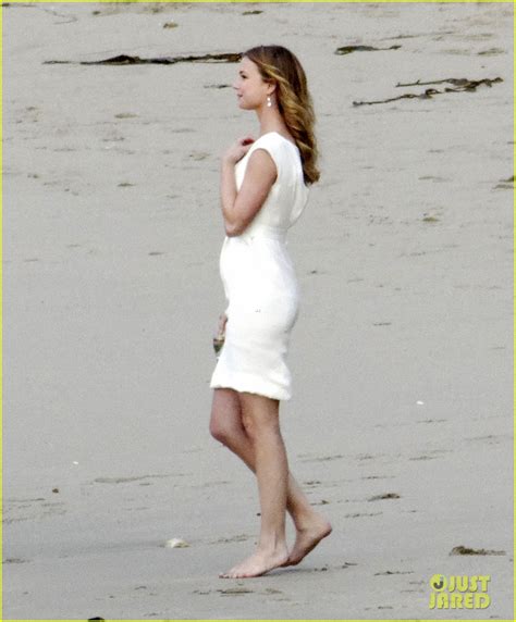 Emily VanCamp Films 'Revenge' [Spoiler] Scenes!: Photo 2777936 ...