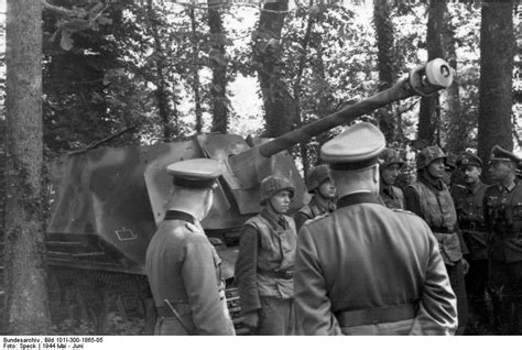 Photo Rommel Inspecting The German 21st Panzer Division Normandy