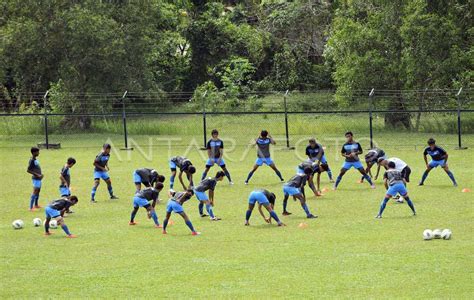 Latihan Timnas Singapura Antara Foto