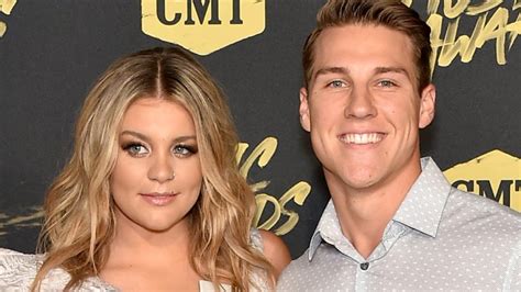 American Idol Alum Lauren Alaina Engaged To Alex Hopkins