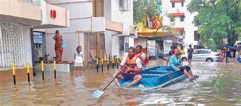 Nine Dead Four Missing After Rescue Boat Capsizes In Maharashtra