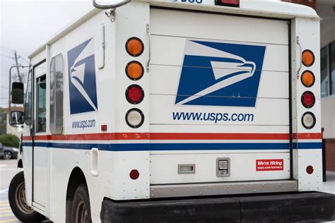 As Mail Delays Continue Usps To Bring In More Employees To Work At